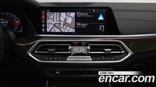 BMW X5 2022 — ფოტო 15/20