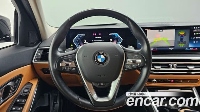 BMW 3 Series 2023 — Фото 13/20