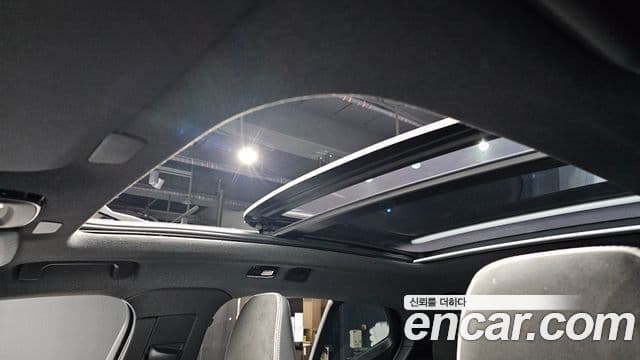 Volvo XC40 2025 — Şəkil 19/20