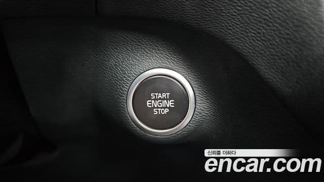 Volvo XC40 2025 — Photo 26/31