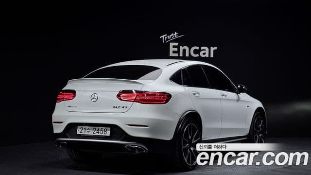 Mercedes-Benz GLC-Class 2018 — Şəkil 1/20