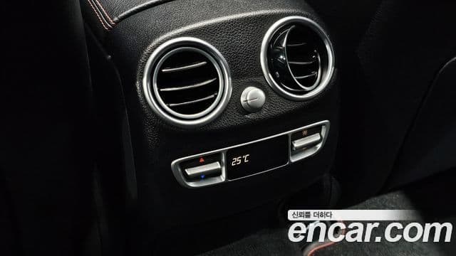 Mercedes-Benz GLC-Class 2018 — Photo 30/30