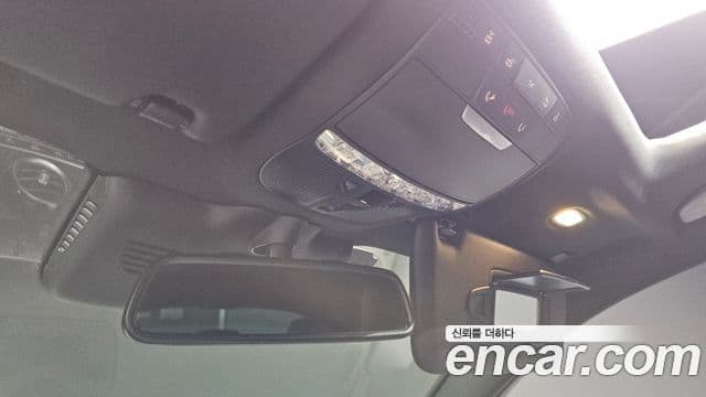 Mercedes-Benz GLC-Class 2018 — Photo 14/30