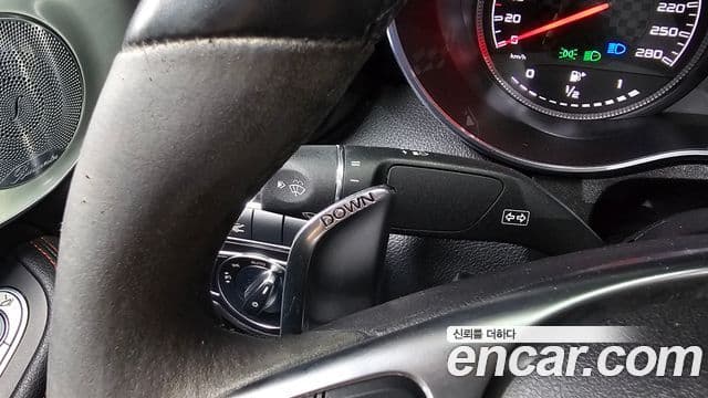 Mercedes-Benz GLC-Class 2018 — Photo 19/30