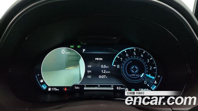 Genesis GV70 2021 — ფოტო 8/20