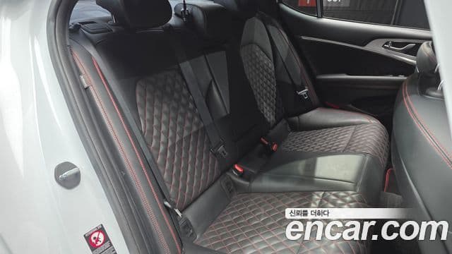 Genesis G70 2018 — Photo 13/30