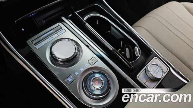 Genesis GV80 2023 — ფოტო 9/20