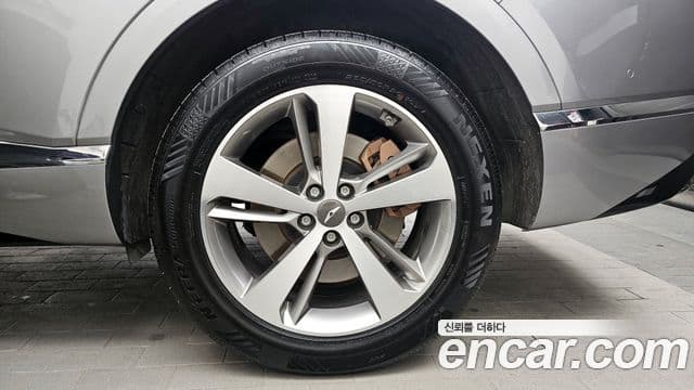 Genesis GV80 2023 — ფოტო 8/33