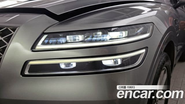 Genesis GV80 2023 — ფოტო 21/33