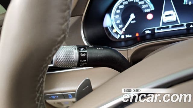 Genesis GV80 2023 — ფოტო 11/33