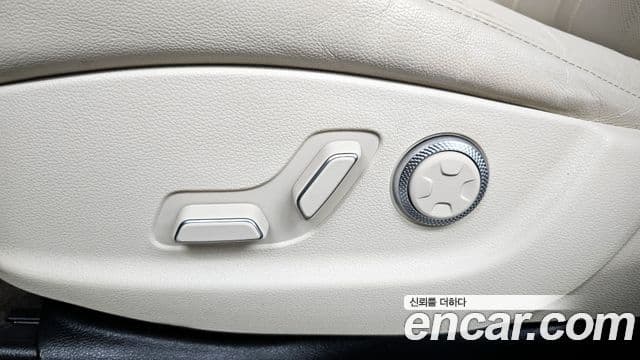 Genesis GV80 2023 — ფოტო 13/33