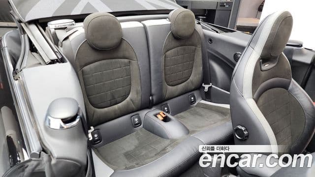 Mini Cooper S Convertible 2020 — ფოტო 11/20