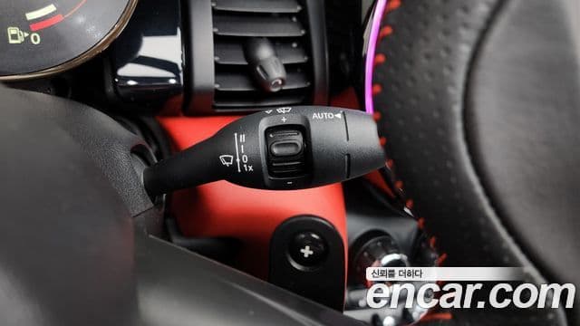Mini Cooper S Convertible 2020 — ფოტო 17/20