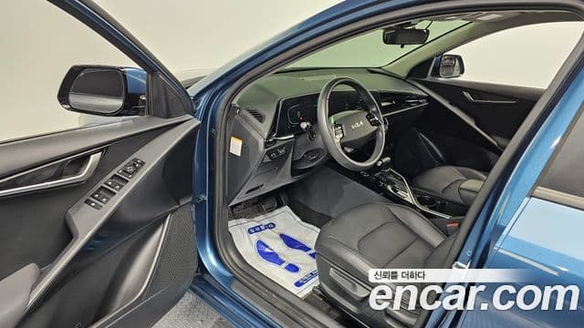 Kia Niro 2022 — Şəkil 10/20