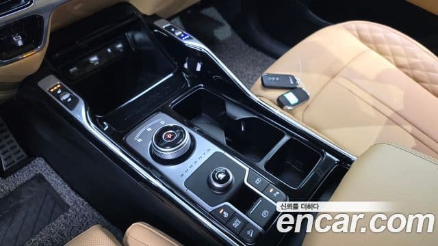 Kia Sorento 2023 — ფოტო 9/20