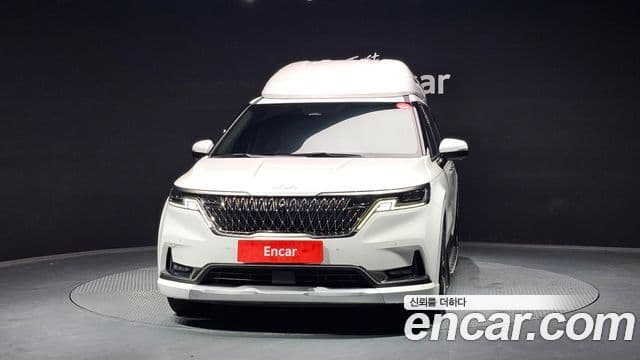 Kia Carnival 2022 — ფოტო 3/20