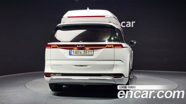 Kia Carnival 2022 — ფოტო 4/20
