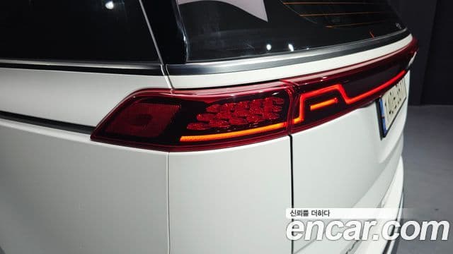 Kia Carnival 2022 — ფოტო 29/31
