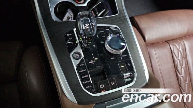 BMW X7 2022 — ფოტო 9/20
