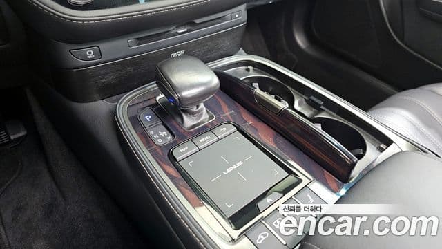 Lexus LS500 2022 — Şəkil 12/20