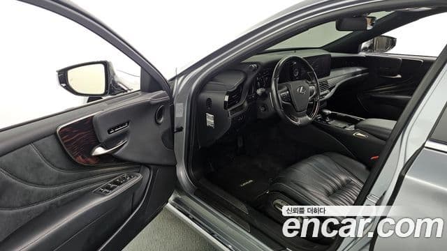 Lexus LS500 2022 — Şəkil 9/20