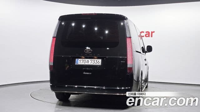 Hyundai Staria 2022 — ფოტო 4/20