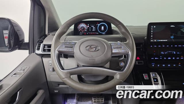 Hyundai Staria 2022 — ფოტო 15/20