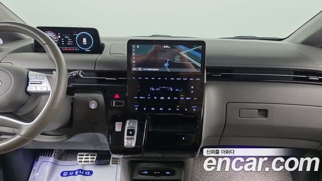 Hyundai Staria 2022 — ფოტო 16/20