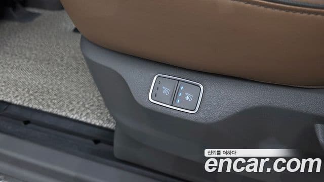 Hyundai Staria 2022 — ფოტო 19/20