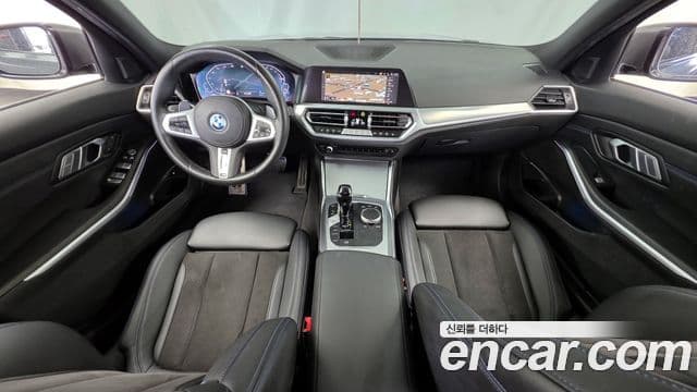 BMW 3 Series 2022 — ფოტო 7/20