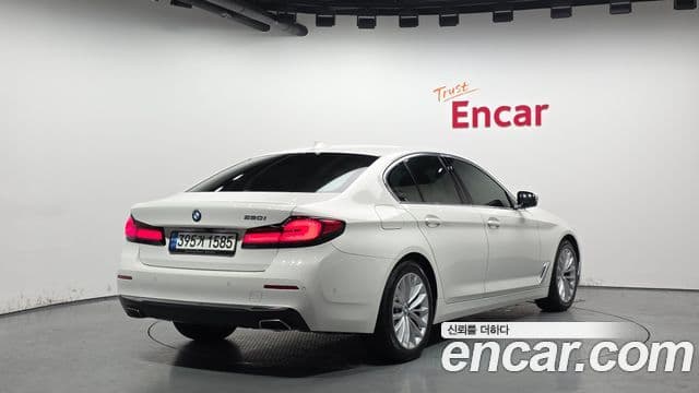 BMW 5 Series, 2021