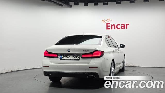 BMW 5 Series 2021 — ფოტო 3/20
