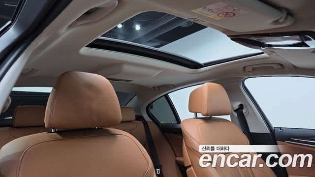 BMW 5 Series 2021 — ფოტო 13/20