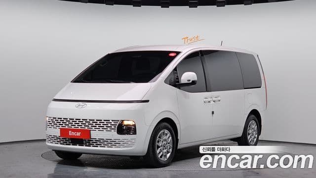 Hyundai Staria 2024 — ფოტო 1/20