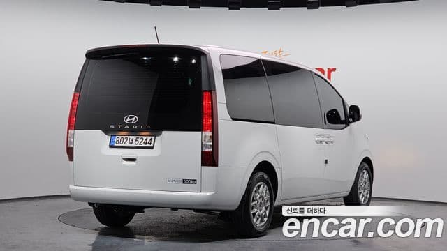 Hyundai Staria 2024 — ფოტო 2/20