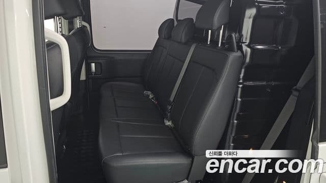 Hyundai Staria 2024 — фото 11 из 20