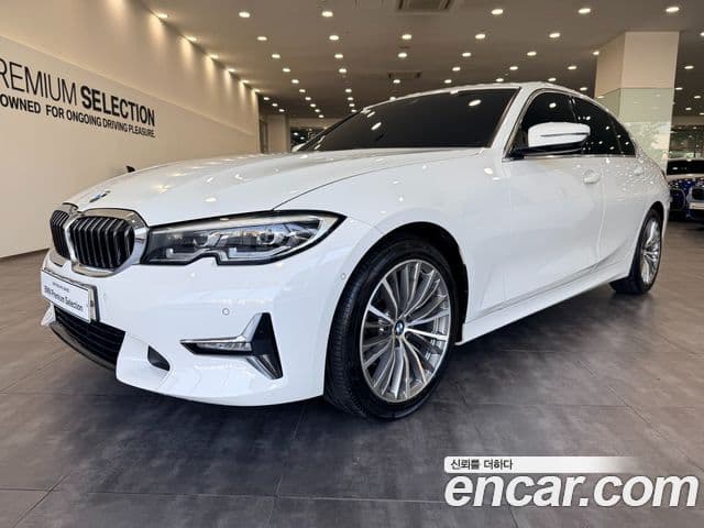 BMW 3 Series 2022 — ფოტო 2/18