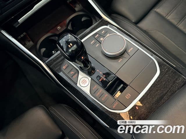 BMW 3 Series 2022 — ფოტო 17/18