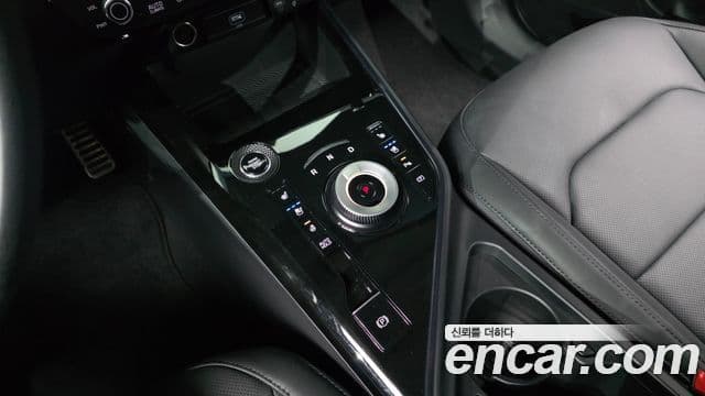 Kia Niro 2025 — Şəkil 9/20