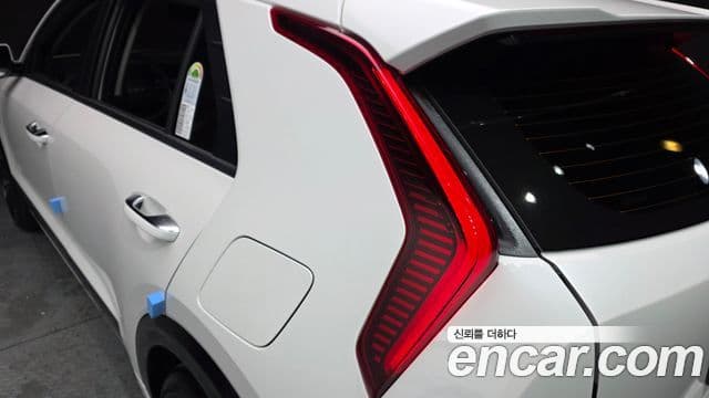 Kia Niro 2025 — Şəkil 20/32