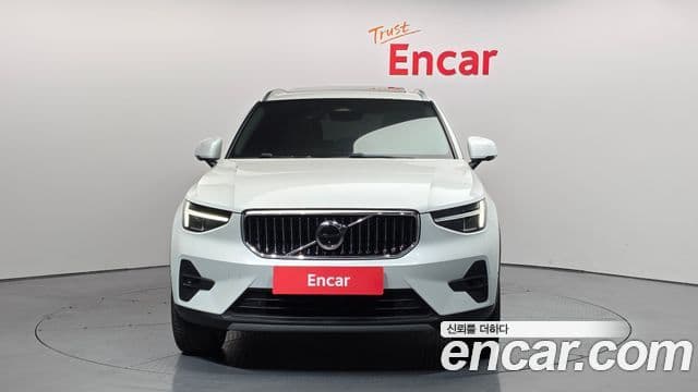 Volvo XC40 2023 — Şəkil 2/20