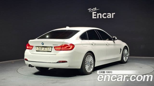 BMW 4 Series 2018 — Şəkil 11/20