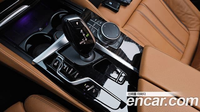 BMW 5 Series 2023 — Фото 9/20