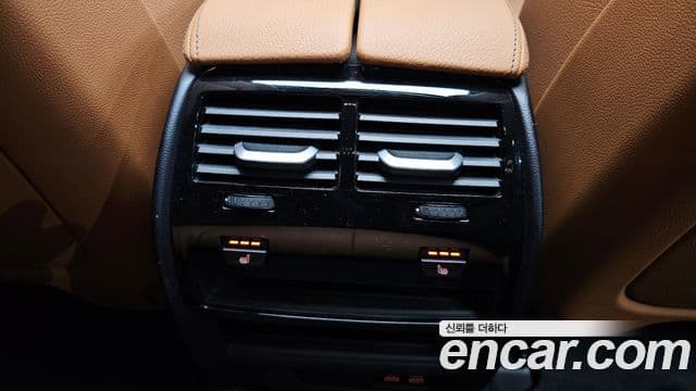 BMW 5 Series 2023 — Фото 18/20