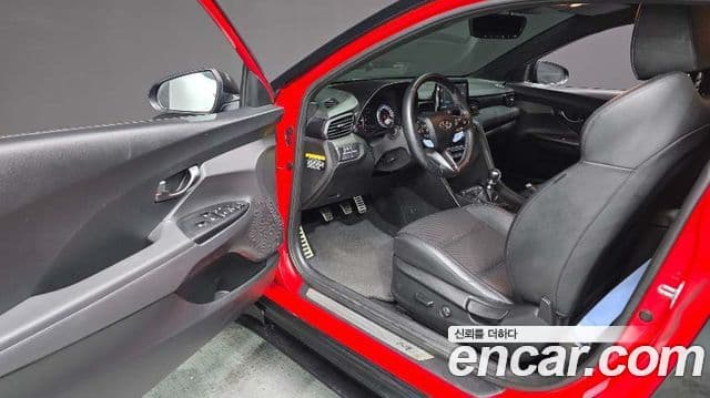 Hyundai Veloster 2019 — Şəkil 8/20