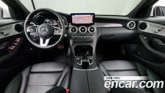 Mercedes-Benz C-Class 2021 — ფოტო 7/20