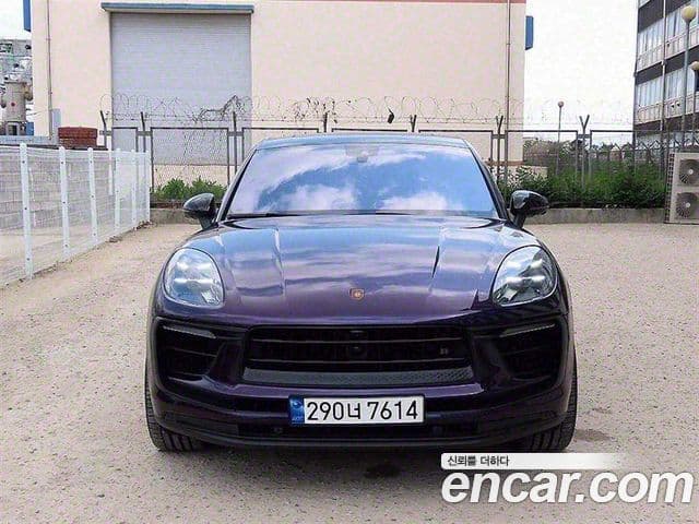 Porsche Macan 2020 — ფოტო 1/20