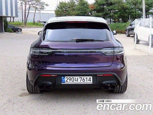 Porsche Macan 2020 — ფოტო 4/20