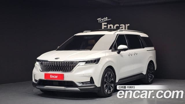 Kia Carnival 2020 — Фото 1/20