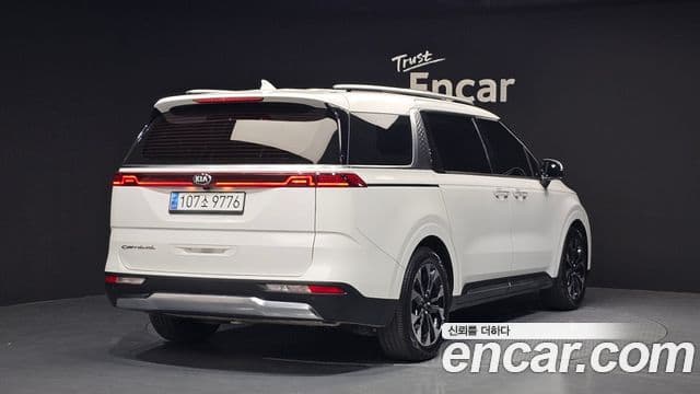 Kia Carnival 2020 — Фото 2/20